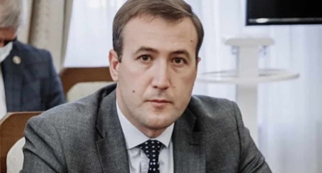 Хизир Борануко.
Фото: пресс-служба Министерства промышленности, энергетики и транспорта КЧР Хизир Борануко.
Фото: пресс-служба Министерства промышленности, энергетики и транспорта КЧР