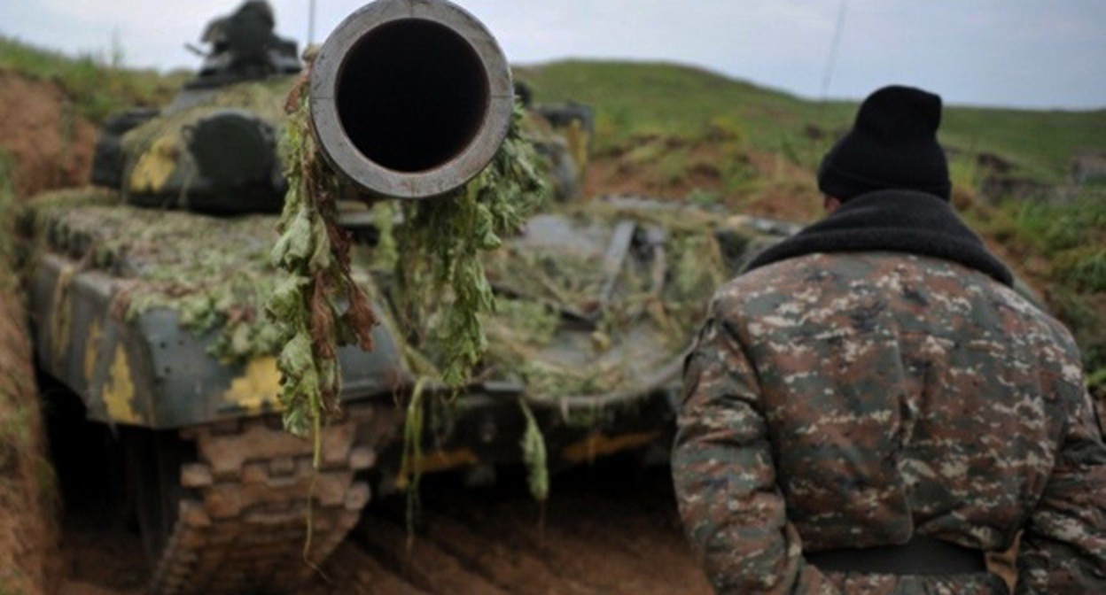 Военная техника. Скриншот https://www.5-tv.ru/news/313558/azerbajdzan-obavil-oproryve-linii-oborony-armenii-vnagornom-karabahe/? Военная техника. Скриншот https://www.5-tv.ru/news/313558/azerbajdzan-obavil-oproryve-linii-oborony-armenii-vnagornom-karabahe/?