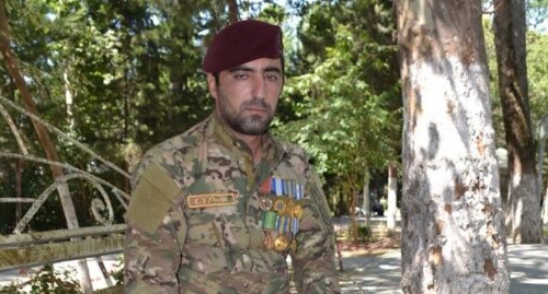Ветеран Хаял Аббасов. Фото с сайта Meydan.tv. https://www.mtv.re/az/article/doyusde-3-defe-yaralanan-qazi-hele-de-elillik-derecesi-ala-bilmir/ Ветеран Хаял Аббасов. Фото с сайта Meydan.tv. https://www.mtv.re/az/article/doyusde-3-defe-yaralanan-qazi-hele-de-elillik-derecesi-ala-bilmir/