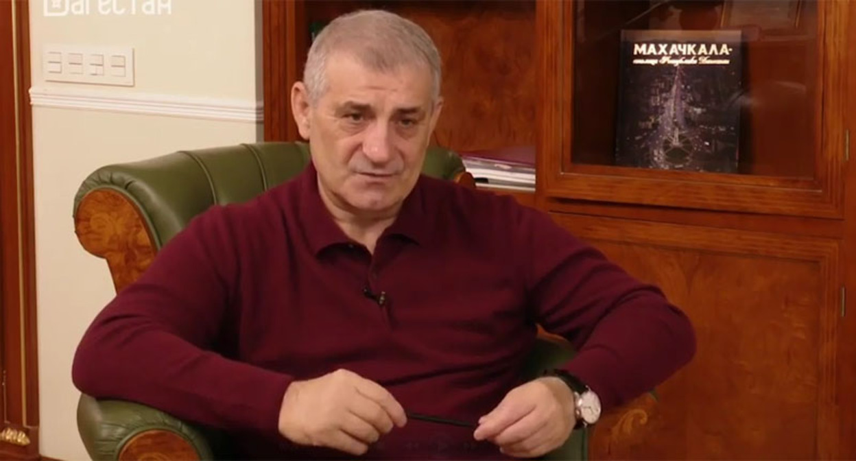 Ризван Газимагомедов. Стоп-кадр из видео на странице https://vk.com/rgvktv Ризван Газимагомедов. Стоп-кадр из видео на странице https://vk.com/rgvktv