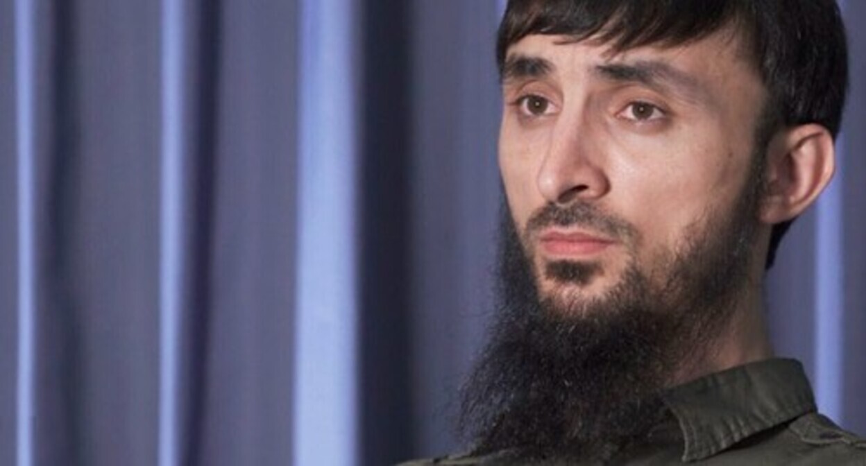 Тумсо Абдурахманов. Скриншот видео https://www.bbc.com/russian/media-48726736 Тумсо Абдурахманов. Скриншот видео https://www.bbc.com/russian/media-48726736
