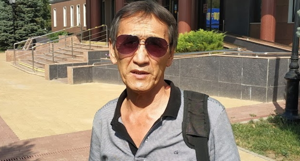 Валерий Бадмаев. Фото Бадмы Бюрчиева для "Кавказского узла". Валерий Бадмаев. Фото Бадмы Бюрчиева для "Кавказского узла".