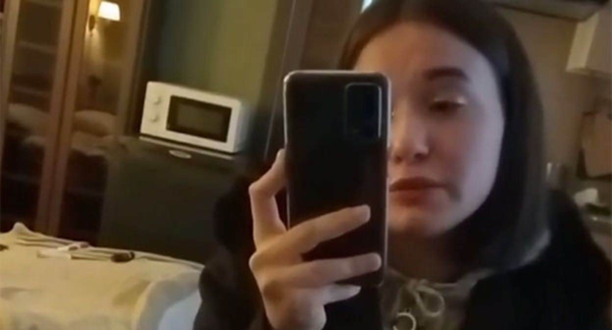 Лейла Гиреева. Скриншот телеграм-канал "Марем" / Кадр из видео Лейла Гиреева. Скриншот телеграм-канал "Марем" / Кадр из видео