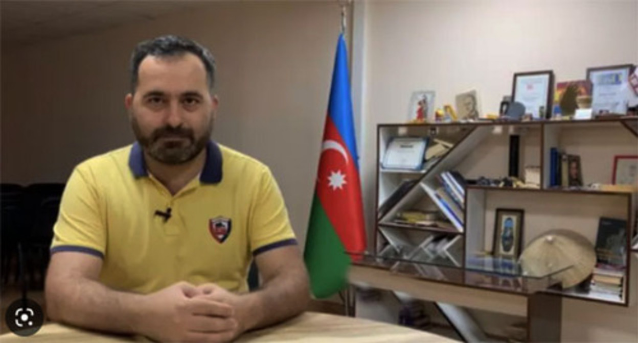 Бахтияр Гаджиев. Скриншот видео https://www.turan.az/ext/news/2022/-/free/Chetin_sual/ru/12708.htm
Бахтияр Гаджиев. Скриншот видео https://www.turan.az/ext/news/2022/-/free/Chetin_sual/ru/12708.htm