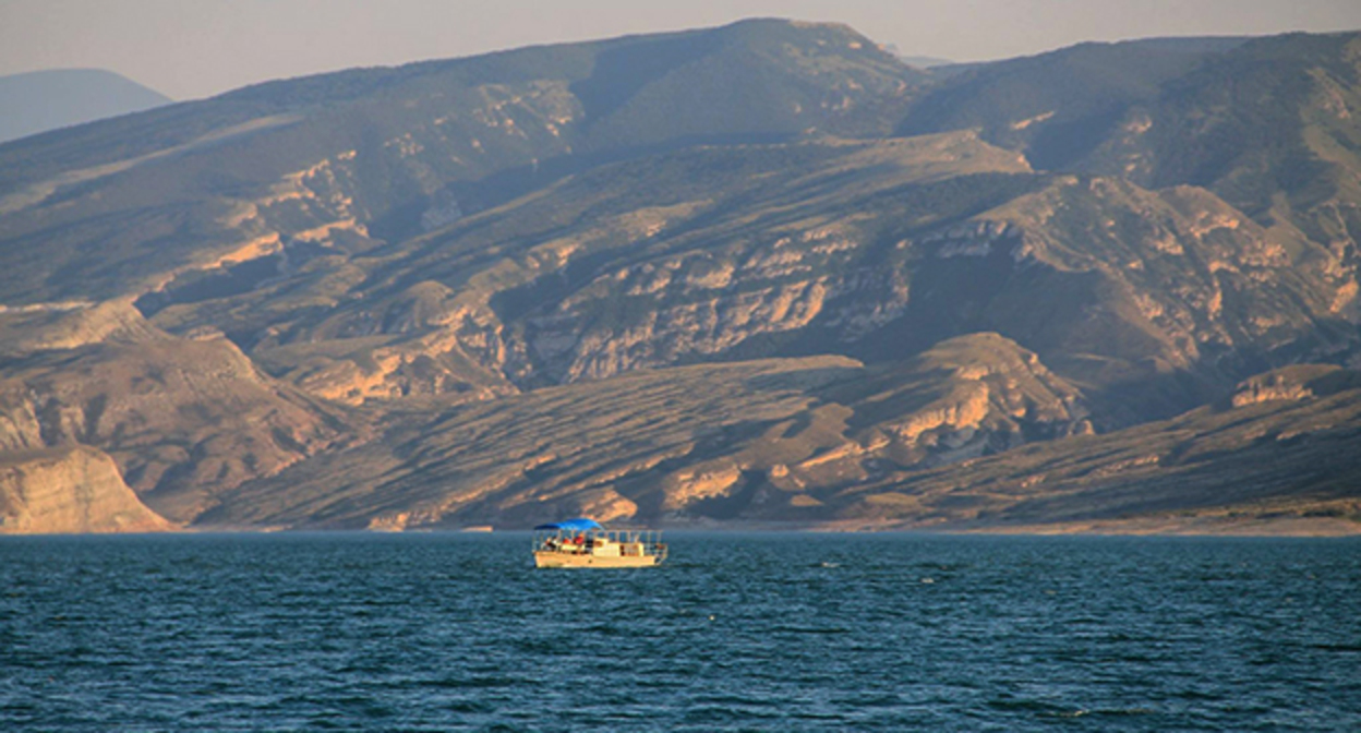 Чиркейское водохранилище. Фото: Аль-Гимравий https://ru.wikipedia.org Чиркейское водохранилище. Фото: Аль-Гимравий https://ru.wikipedia.org