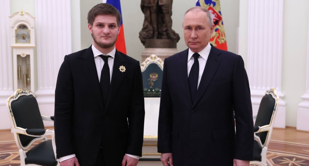 Ахмат Кадыров и Владимир Путин. Фото из телеграм-канала Рамзана Кадырова https://t.me/RKadyrov_95/3410