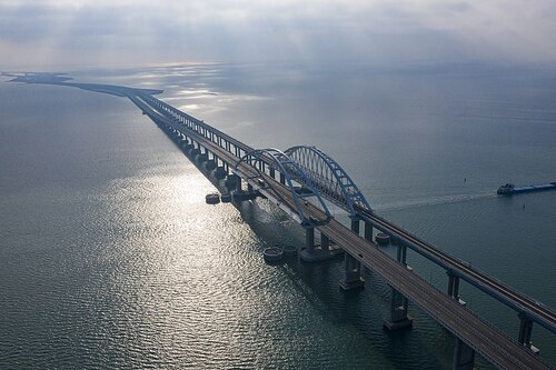 Крымский мост. Фото: Росавтодор https://ru.wikipedia.org