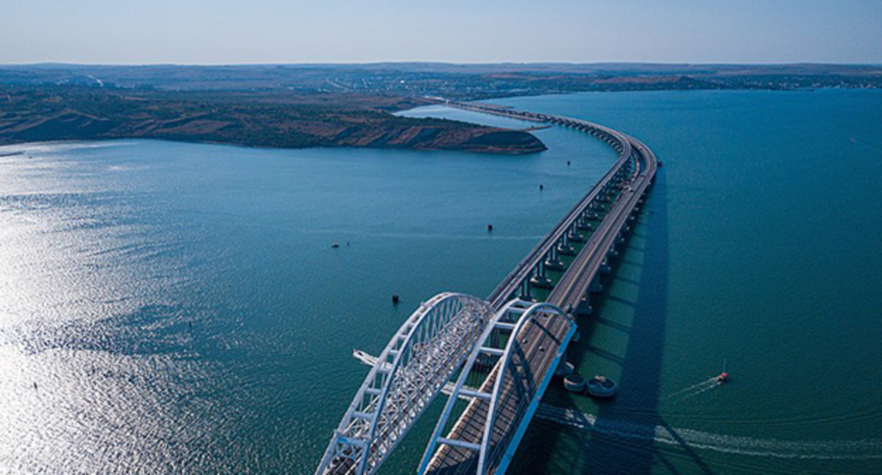 Крымский мост. Фото: Rosavtodor.ru https://ru.wikipedia.org Крымский мост. Фото: Rosavtodor.ru https://ru.wikipedia.org