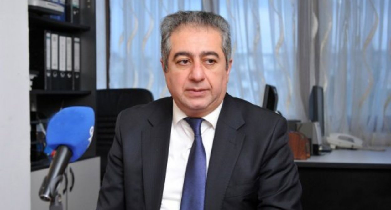 Губад Ибадоглу. Фото https://moderator.az/ru/kriminal/661200/gubad-ibadoglu-zaderzhan-za-svyazi-s-fet-obnovleno/ Губад Ибадоглу. Фото https://moderator.az/ru/kriminal/661200/gubad-ibadoglu-zaderzhan-za-svyazi-s-fet-obnovleno/