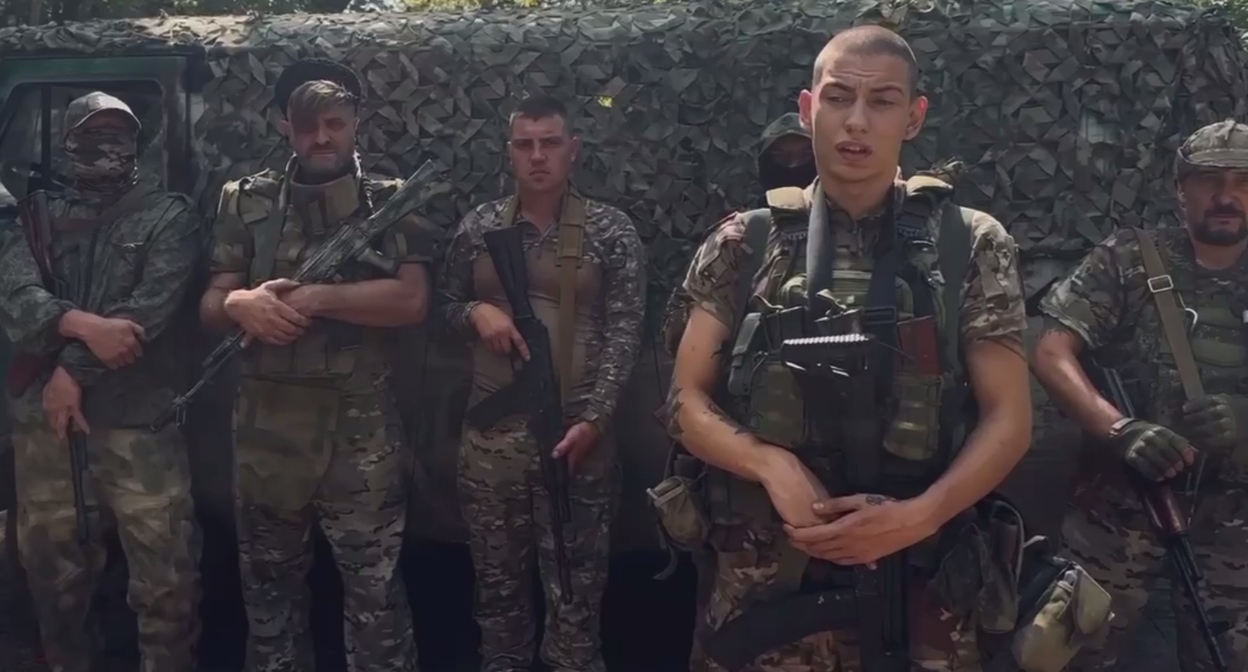 Кадр видеообращения участников военной операции, выступивших против мусорной свалки в Полтавской https://t.me/stplt/1279 Кадр видеообращения участников военной операции, выступивших против мусорной свалки в Полтавской https://t.me/stplt/1279