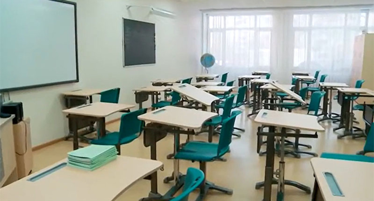 Школьный класс. Стопкадр из видео https://www.youtube.com/watch?v=54NIiUPYpmM Школьный класс. Стопкадр из видео https://www.youtube.com/watch?v=54NIiUPYpmM