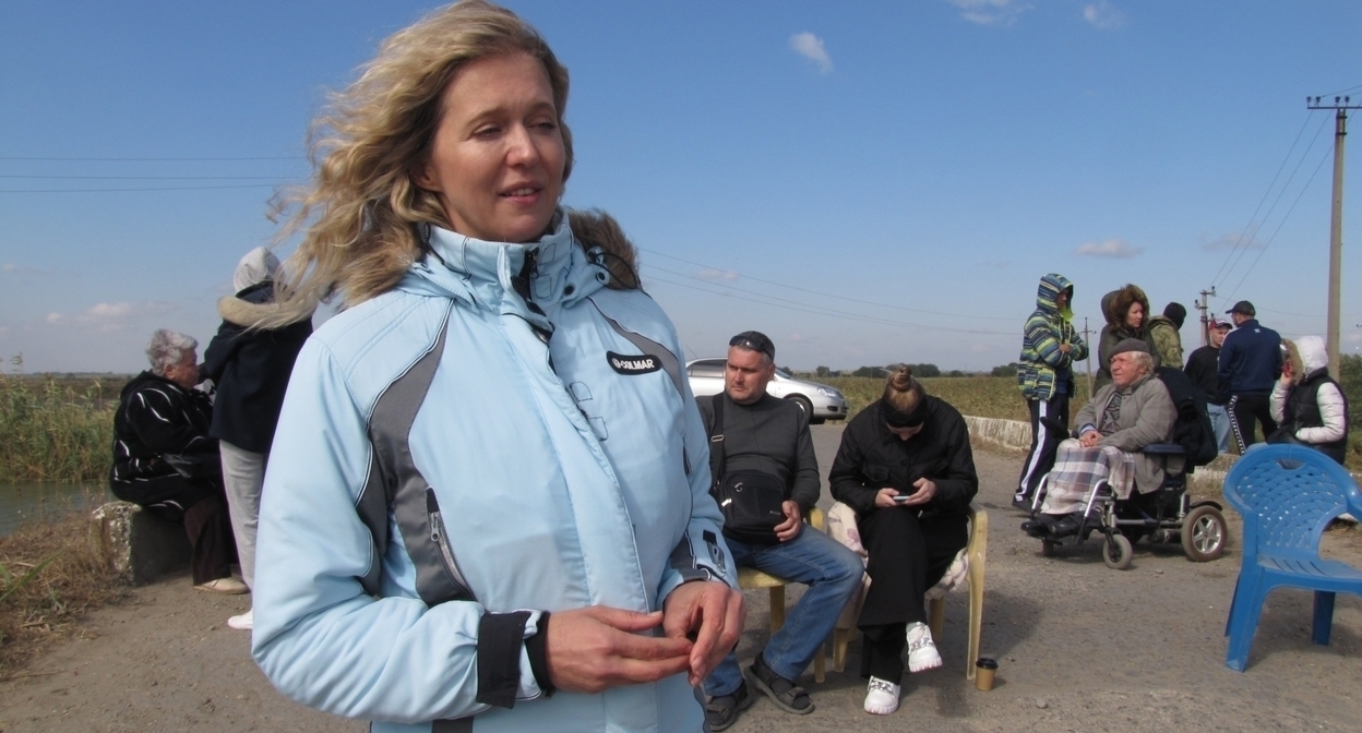Наталья Гаряева (на переднем плане) и активисты из Полтавской. Фото: https://protokol.band/2023/01/23/garyayeva-zakaz/ Наталья Гаряева (на переднем плане) и активисты из Полтавской. Фото: https://protokol.band/2023/01/23/garyayeva-zakaz/