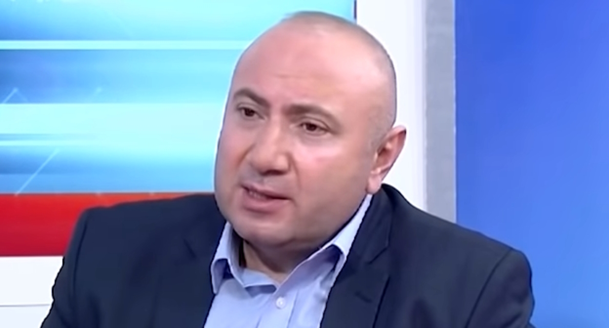 Андраник Теванян, стоп-кадр видео канала 7or TV https://www.youtube.com/watch?v=sKOdOCEVJiY&t=14s Андраник Теванян, стоп-кадр видео канала 7or TV https://www.youtube.com/watch?v=sKOdOCEVJiY&t=14s