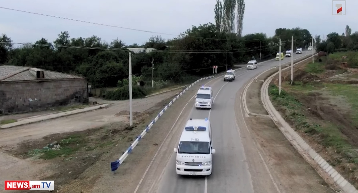 Перевозка раненых из Нагорного Карабаха в Армению. Кадр видео News.am https://www.youtube.com/watch?v=29MovRbL0rE Перевозка раненых из Нагорного Карабаха в Армению. Кадр видео News.am https://www.youtube.com/watch?v=29MovRbL0rE