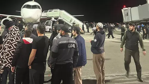 Беспорядки в Махачкале. Скриншот видео https://ru.euronews.com/2023/10/30/ru-russia-dagestan-airport-chaos