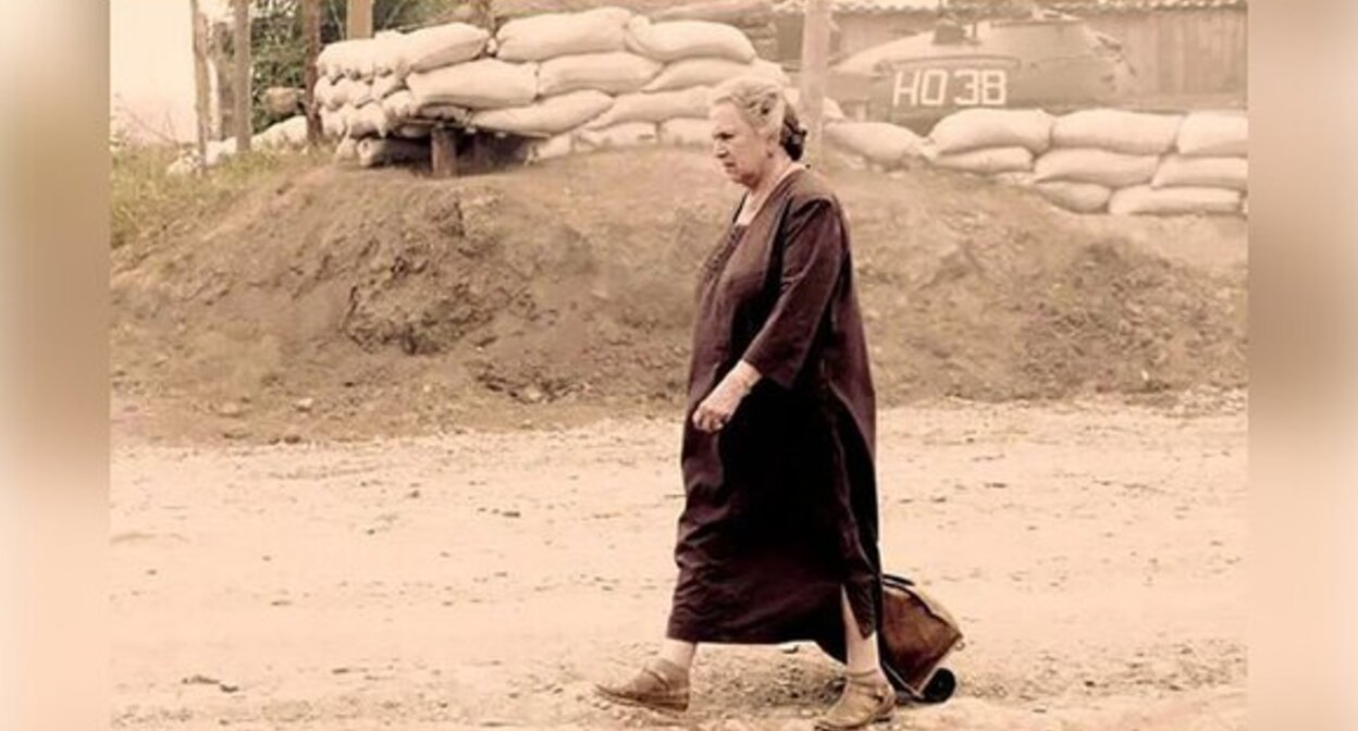 Кадр из фильма "Александра" режиссера Александра Сокурова https://www.kinopoisk.ru/film/318349/?utm_referrer=www.google.ru
Кадр из фильма "Александра" режиссера Александра Сокурова https://www.kinopoisk.ru/film/318349/?utm_referrer=www.google.ru