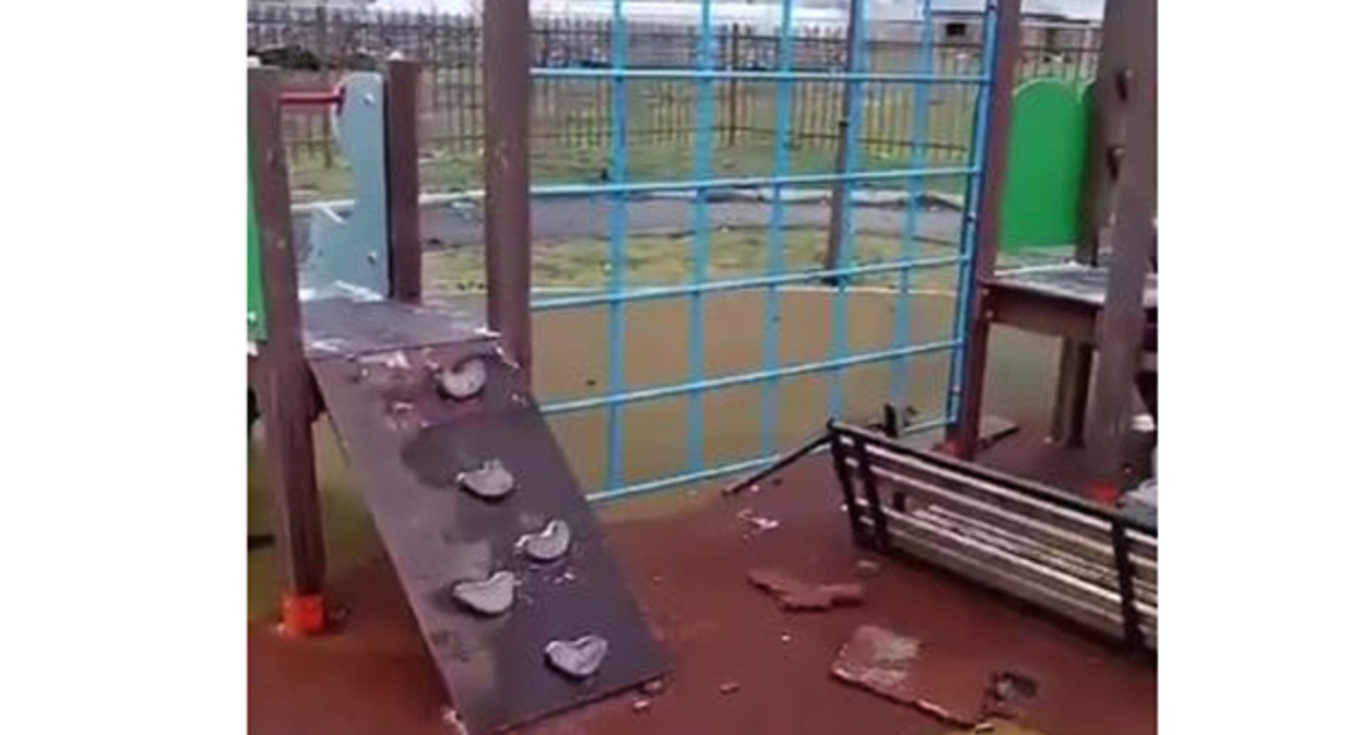 Детская площадка в селе Пятилетка. Кадр из видео https://www.instagram.com/p/C1ZACKwMJ3C/ принадлежит компании Meta деятельность которой запрещена в России Детская площадка в селе Пятилетка. Кадр из видео https://www.instagram.com/p/C1ZACKwMJ3C/ принадлежит компании Meta деятельность которой запрещена в России