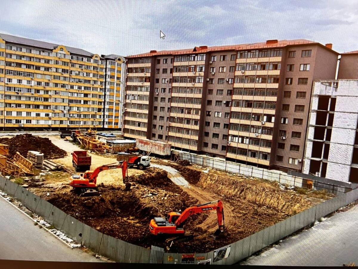 Строительство многоквартирного дома в микрорайоне №11 в Каспийске. Фото: Телеграм-канал "Прокуратура РД" t.me/procuratura05/3022 Строительство многоквартирного дома в микрорайоне №11 в Каспийске. Фото: Телеграм-канал "Прокуратура РД" t.me/procuratura05/3022