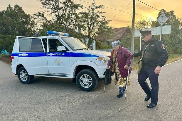 Эвакуация жителей поселка в Адыгее. 10 октября 2024 г. Фото: Telegram-канал главы Республики Адыгея Мурата Кумпилова Эвакуация жителей поселка в Адыгее. 10 октября 2024 г. Фото: Telegram-канал главы Республики Адыгея Мурата Кумпилова