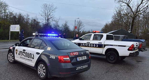 Полицейские машины. Фото: "Новости Грузии" https://www.newsgeorgia.ge/13-chelovek-zaderzhany-v-zapadnoj-gruzii-p/ Полицейские машины. Фото: "Новости Грузии" https://www.newsgeorgia.ge/13-chelovek-zaderzhany-v-zapadnoj-gruzii-p/
