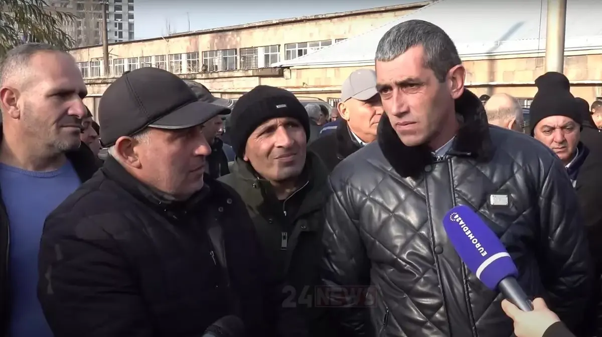 Забастовка водителей в Ереване. 3 декабря 2024 г. Скриншот видео 24news.ge