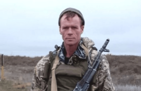 Александр Зяблов. Скриншот фото из Telegram-канала администрации Икрянинского района от 04.04.25, https://t.me/ikradm/10300.