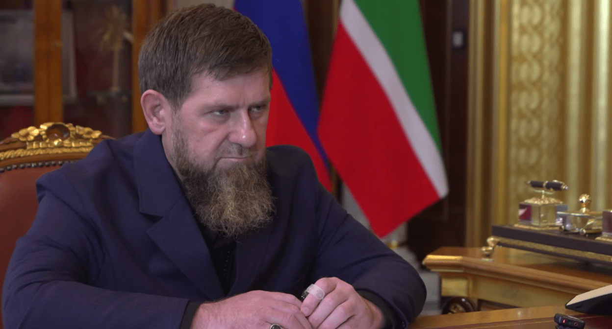 Рамзан Кадыров. Стоп-кадр видео из его Telegram-канала от 05.04.25, https://t.me/RKadyrov_95/5618.