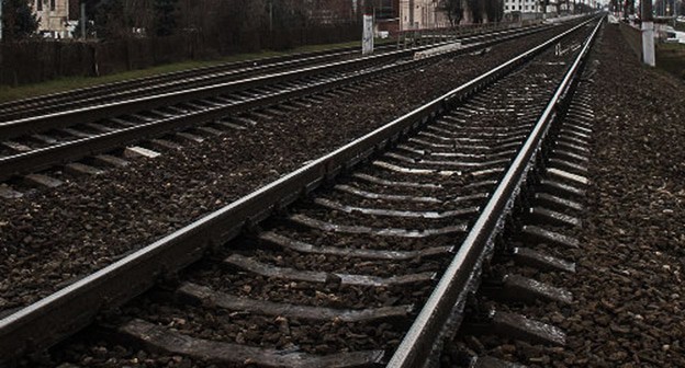 Железная дорога. Фото Елены Синеок, Юга.ру