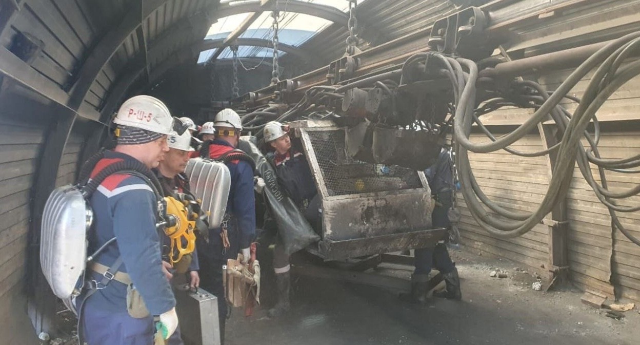 Спасательная операция на шахте "Садкинская". Фото: управление МЧС по Ростовской области https://t.me/mchs_rostov/7817