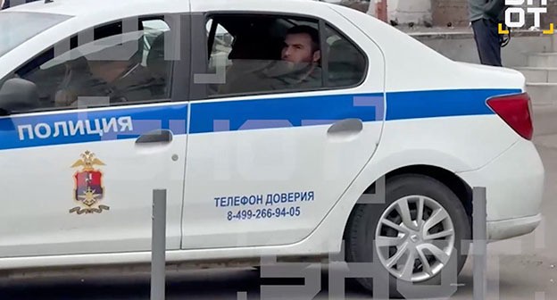 Полицейская машина. 4 июня 2025 г. Скриншот видео Telegram-канал Shot