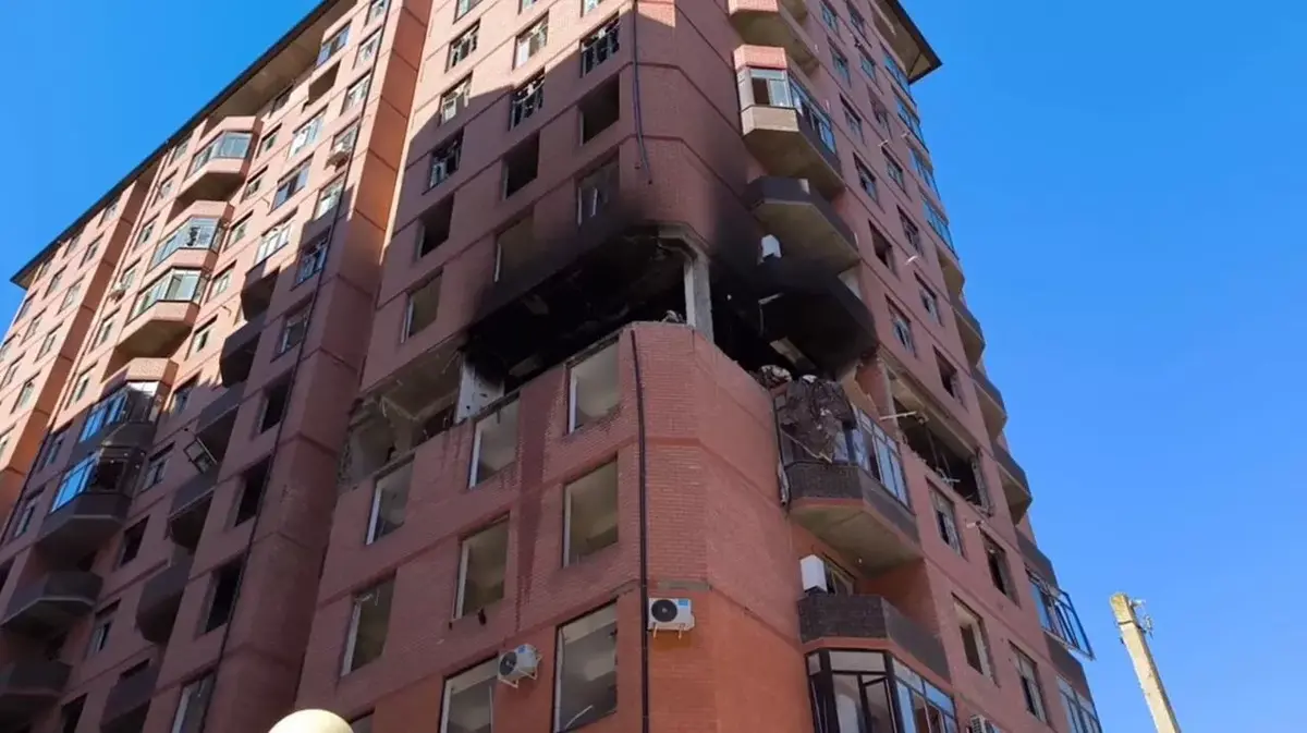 Последствия взрыва в многоэтажке на улице Гапцахской. Фото: Госжилинспекция РД/Telegram