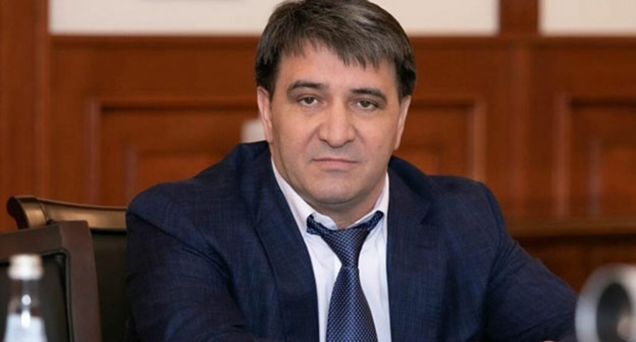 Юсуп Умавов. Фото: https://www.khasrayon.ru/novosti/dzhambulat-salavov-nagrazhden-znakom-poc.html