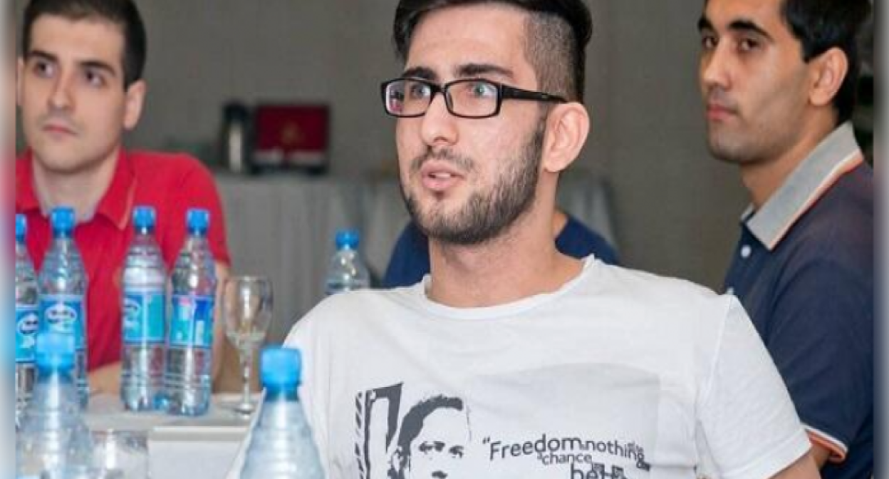 Бахруз Самедов. Фото: https://vesti.az/xeber/kriminal/v-azerbaidzane-sudyat-gosizmennika-baxruza-samedova-538304