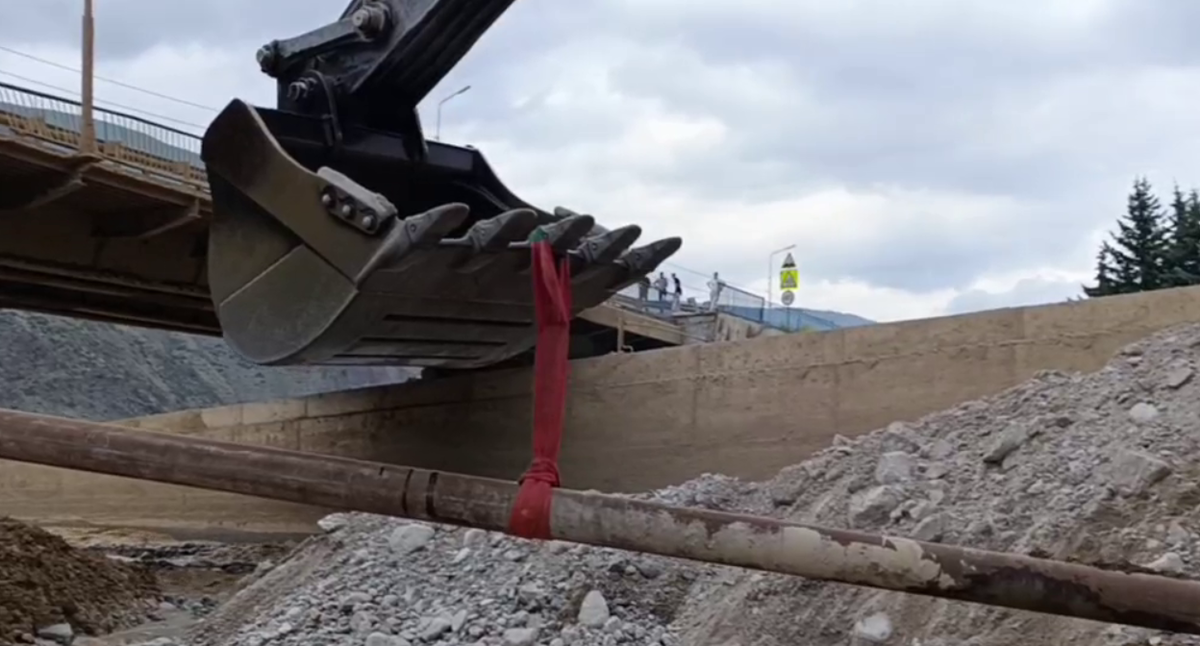 Восстановительные работы в Тырныаузе. Кадр видео пресс-службы местной администрации. 