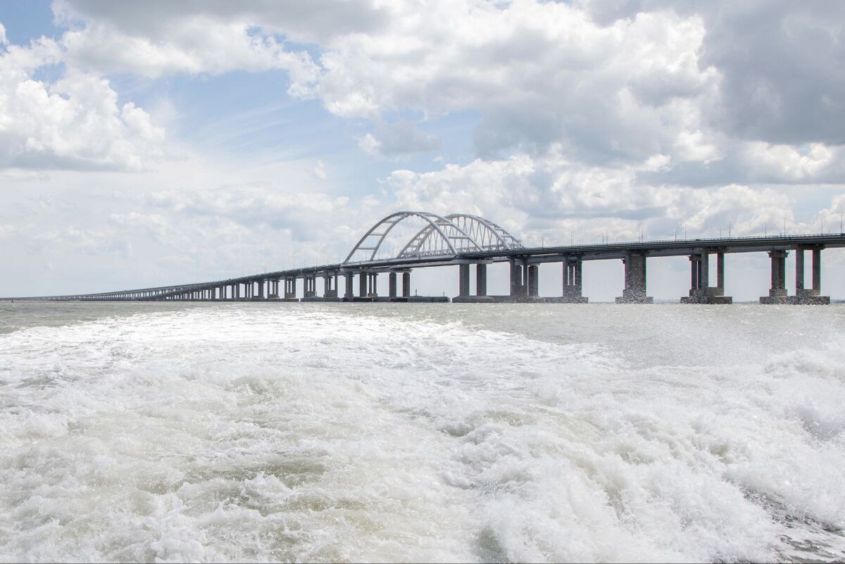 Крымский мост. Фото из телеграм-канала Сергея Аксенова Крымский мост. Фото из телеграм-канала Сергея Аксенова