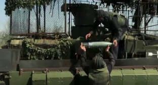 Российские бойцы. Стоп-кадр видео Минобороны России от 19.09.25, https://t.me/mod_russia/56775.