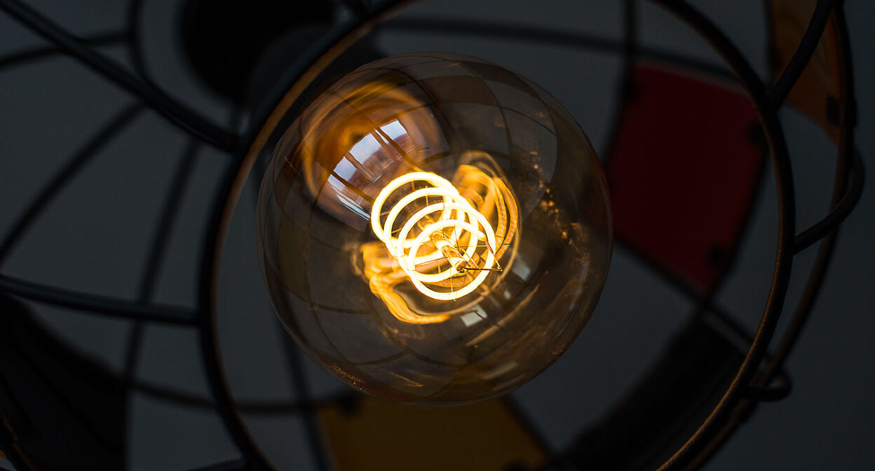 Электричество. Фото Елены Синеок, "Юга.ру"