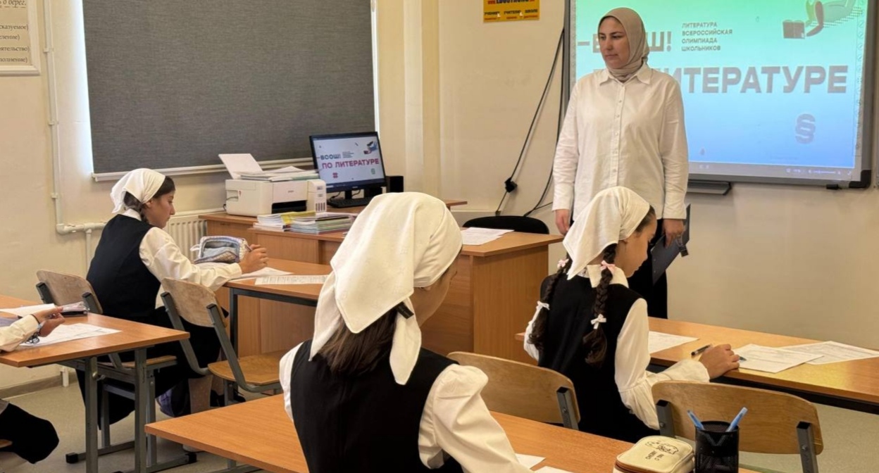 Школа в Чечне. Фото: ИА "Грозный-информ" https://www.grozny-inform.ru/news/culture/175977/