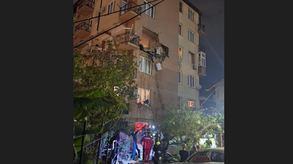 Последствия взрыва в Сочи. Скриншот фото из Telegram-канала оперштаба Краснодарского края от 25.10.25, https://t.me/opershtab23/14327?single