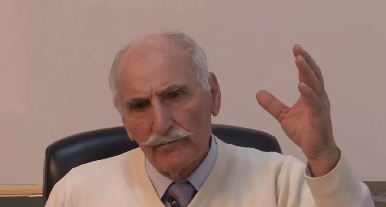 Магомед Шамилов. Стоп-кадр видео из его YouTube-канала, https://www.youtube.com/watch?v=vcKHpfFF8X8