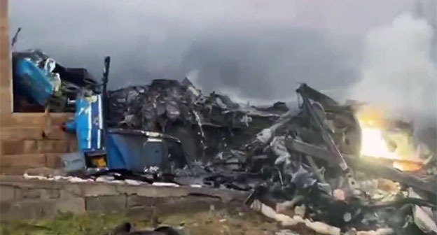 Крушение вертолета в Дагестане. 7 ноября 2025 г. Скриншот видео https://t.me/mchsdagestan/16546