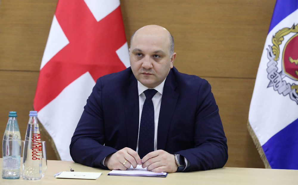 Александр Дарахвелидзе. Источник: https://1tv.ge/lang/ru/news/aleksandr-darakhvelidze-neponjatno-pochemu-reshili-otlozhit-dialog-gruzija-es-nikakikh-objasnenij-ne-dali-my-gotovy-otvetit-na-ljuboj-vopros-v-ljuboe-vremja/