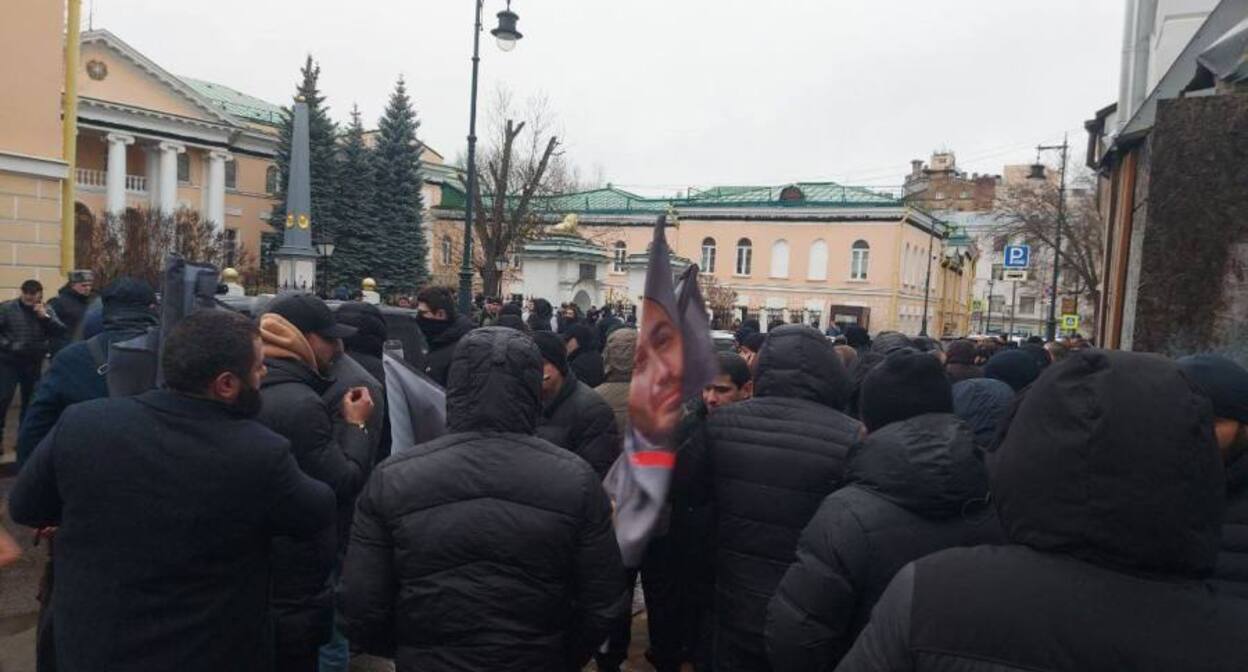 Митинг у посольства Армении. 11 декабря 2025 г. Фото https://ru.aravot.am/2025/12/11/463357/
