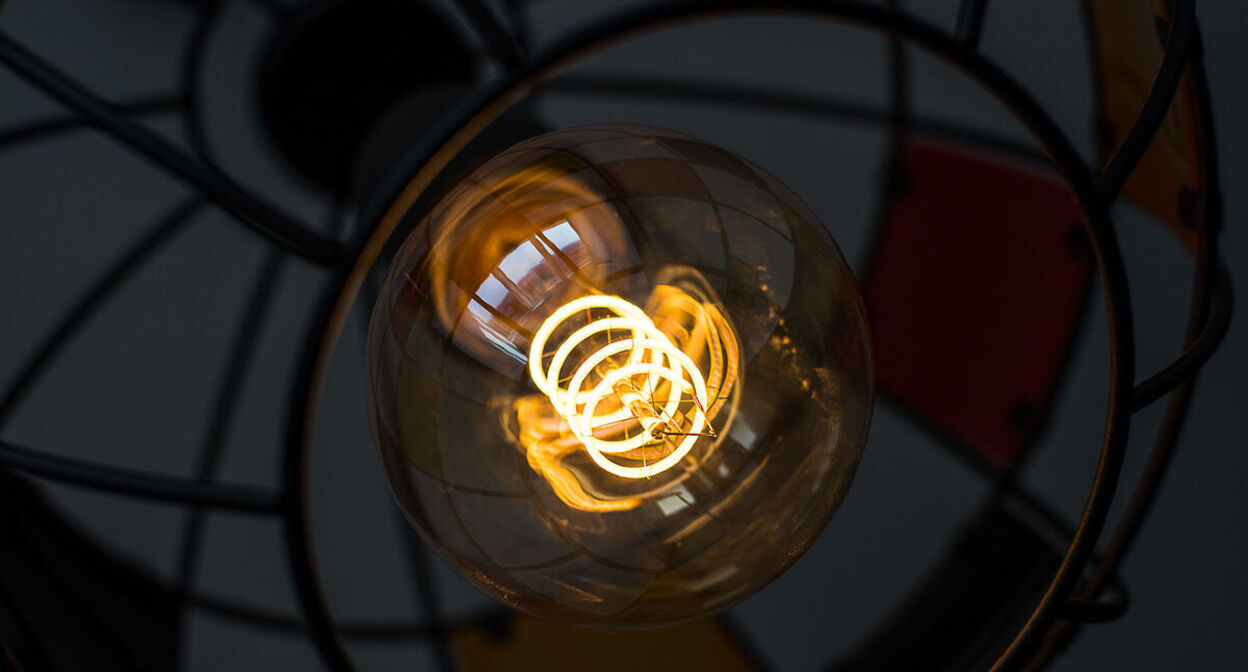 Электричество. Фото Елены Синеок, "Юга.ру"