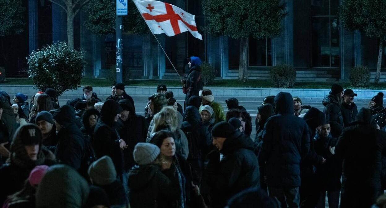 Протестующие на проспекте Руставели, 22 января 2026 года. Фото: Мариам Кавшбая / Publika