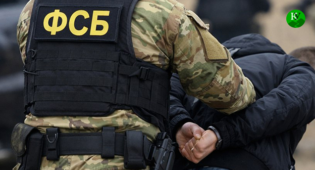 Сотрудник правоохранительных органов задерживает мужчину. Иллюстрация создана "Кавказским узлом" при помощи ИИ в программе Copilot Сотрудник правоохранительных органов задерживает мужчину. Иллюстрация создана "Кавказским узлом" при помощи ИИ в программе Copilot