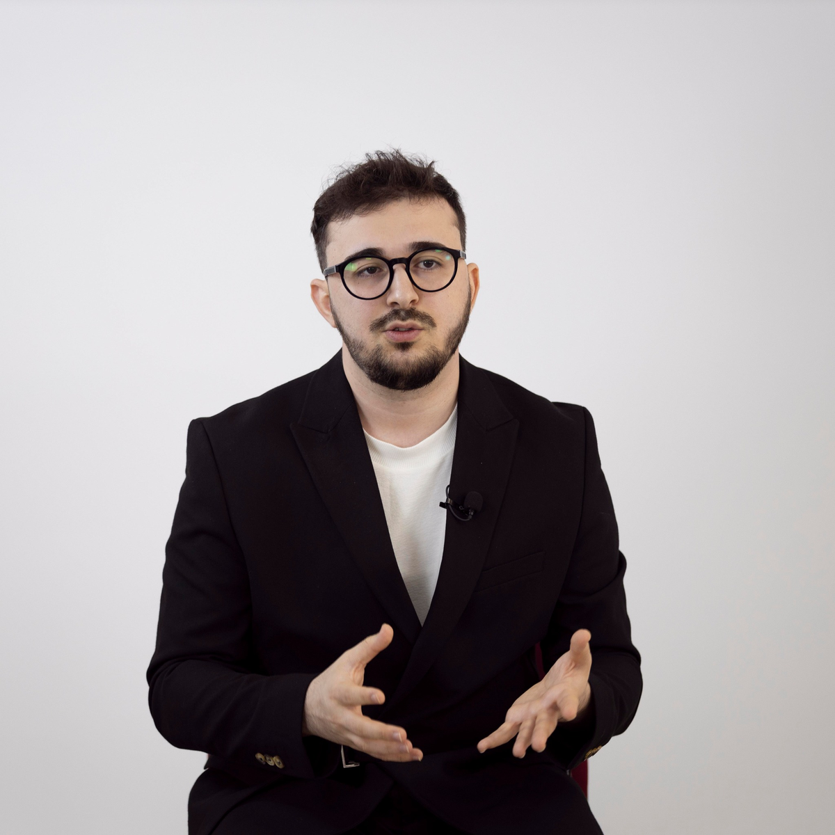 Замин Зяки, фото со страницы в ФБ https://www.facebook.com/photo/?fbid=3462959980660920&set=ecnf.100008408554746
