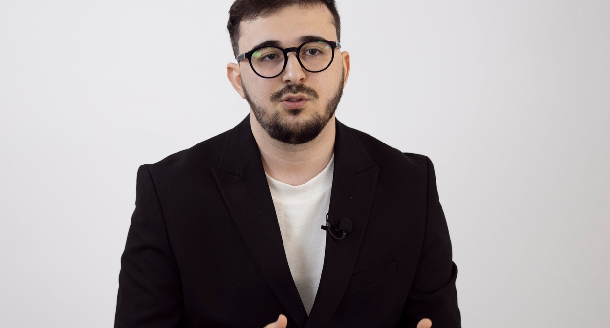 Замин Зяки, фото со страницы в ФБ https://www.facebook.com/photo/?fbid=3462959980660920&set=ecnf.100008408554746
