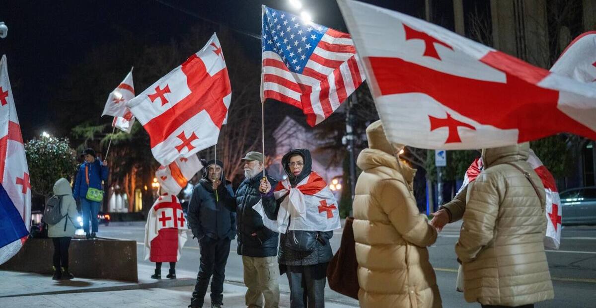 Протестующие на проспекте Руставели, 9 марта 2026 года. Фото: Фото Nino Kikvadze / Publika