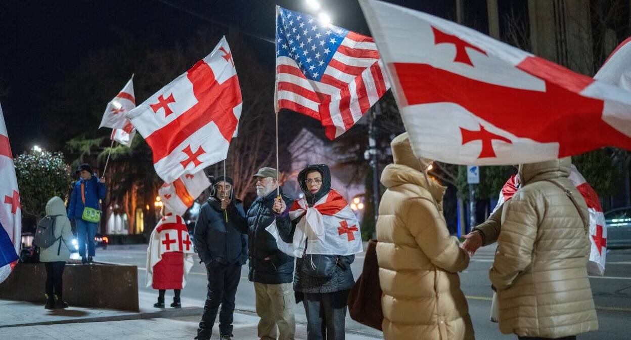 Протестующие на проспекте Руставели, 9 марта 2026 года. Фото: Фото Nino Kikvadze / Publika